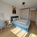 Elegant 1-bedroom In St St Constantine And Helena, Free Parking * Sankt Konstantin & Helena