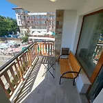 Elegant 1-bedroom In St St Constantine And Helena, Free Parking Lejlighed Sankt Konstantin & Helena