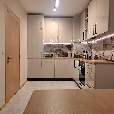 Elegant 1-bedroom In St St Constantine And Helena, Free Parking *