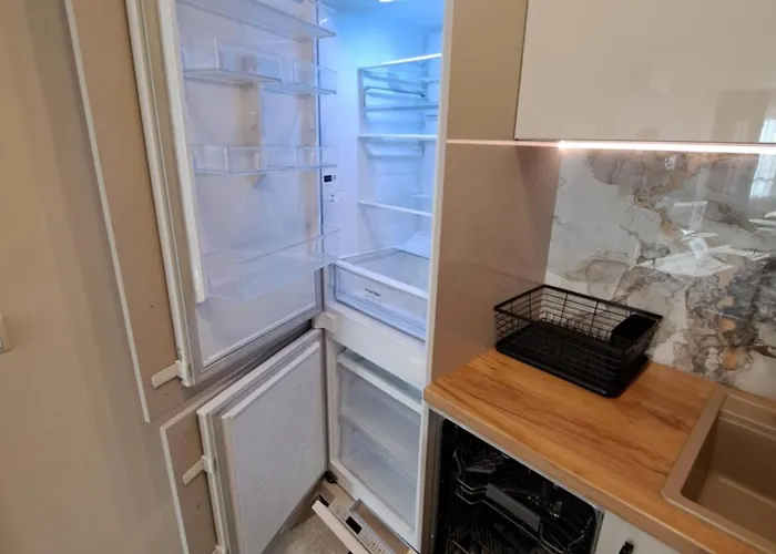 Elegant 1-bedroom In St St Constantine And Helena, Free Parking Appartamento *
