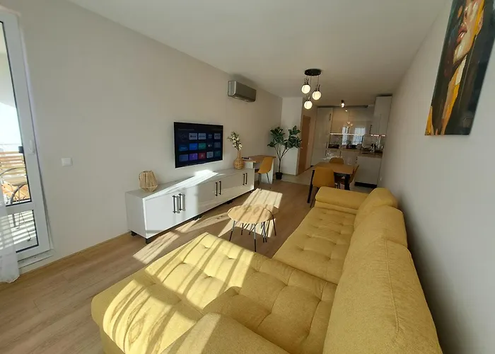 公寓 Elegant 1-bedroom In St St Constantine And Helena, Free Parking *