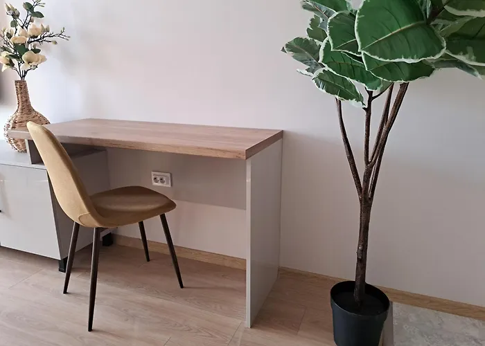 Elegant 1-bedroom In St St Constantine And Helena, Free Parking Appartamento Saints Constantine and Helena