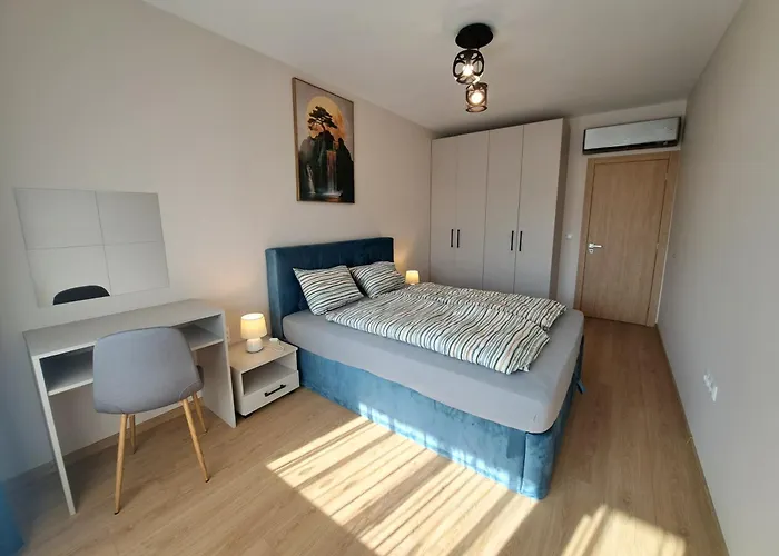 Elegant 1-bedroom In St St Constantine And Helena, Free Parking * 圣君士坦丁和海伦那