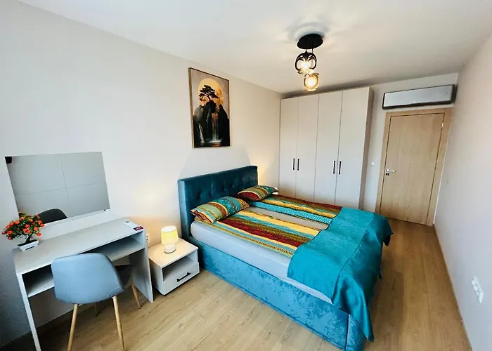 Elegant 1-bedroom In St St Constantine And Helena, Free Parking 公寓 圣君士坦丁和海伦那